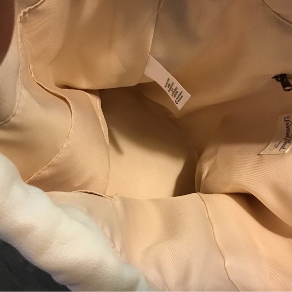 Universal Threads Bucket Bag NWOT White & Taupe Faux Leather - Picture 9 of 11